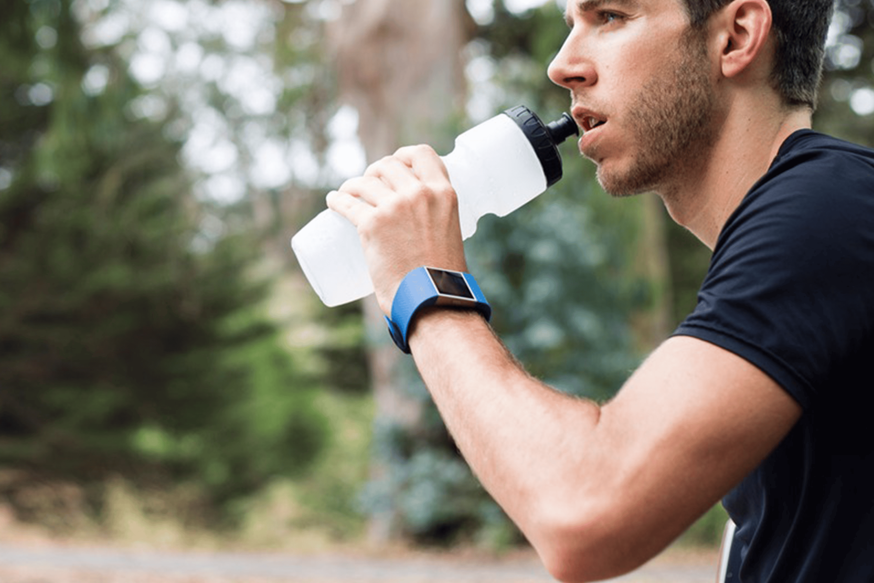 Fitbit_Rectangle (1920x2880) - 01_Surge