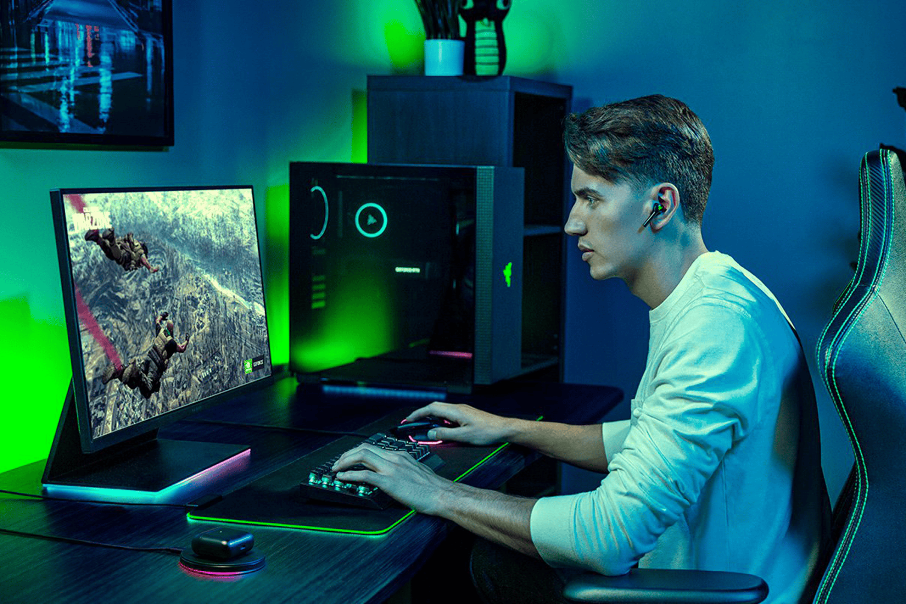 Razer - Hammerhead_Rectangle (1920x2880) - 02_Hammerhead True Wireless